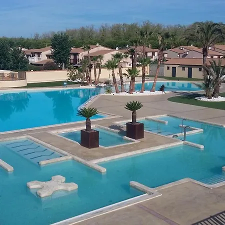 Domaine De A 600m De La 4 9 Couchages Wifi Terrasse Parking Animations Et Piscines En Supplement Lrpdsh4 *